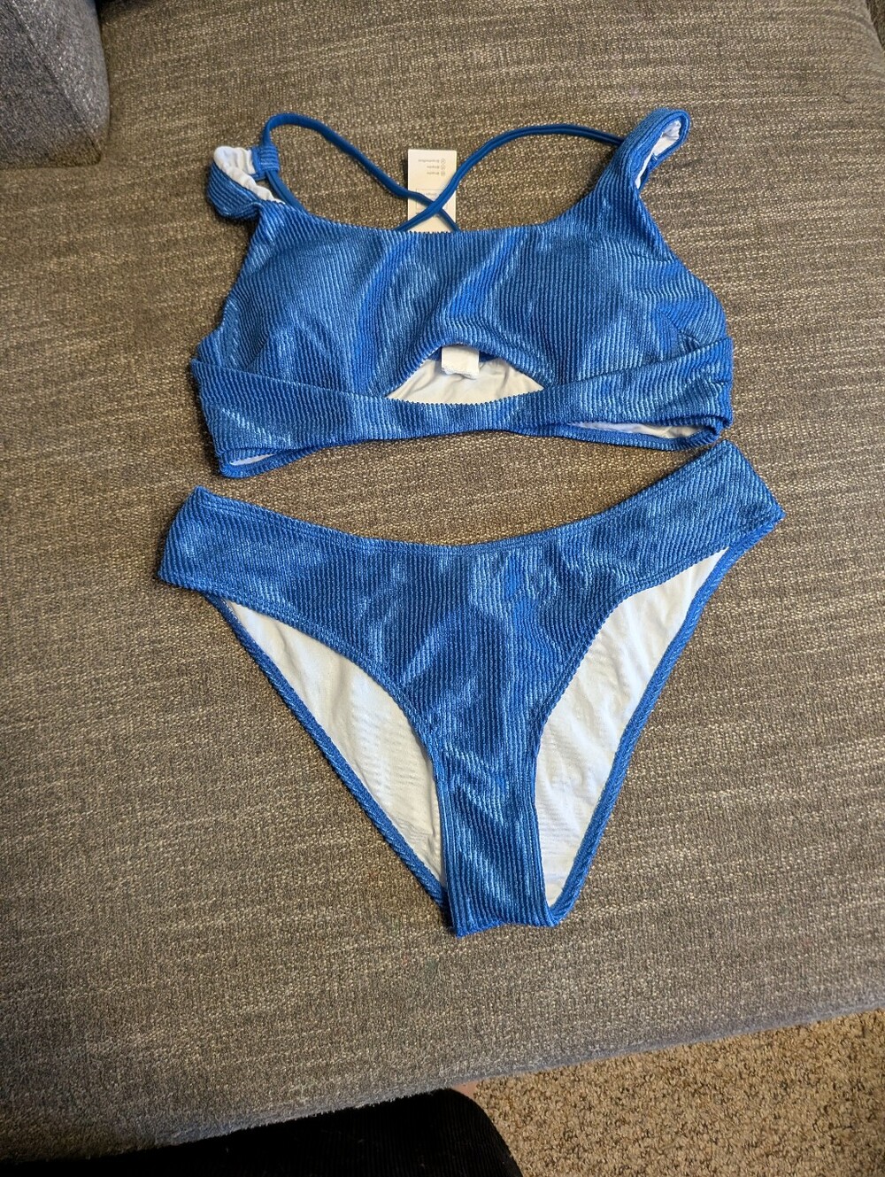 Cupshe NWT Two-piece Blue Shiny Bikini Woman Size Large High-rise Bottom